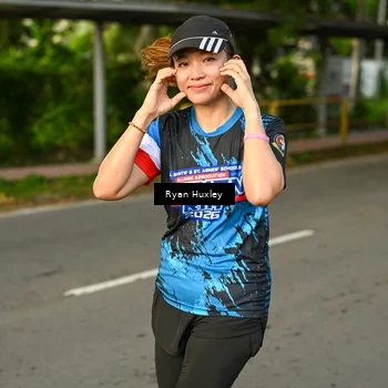 Runner Photo 7674004