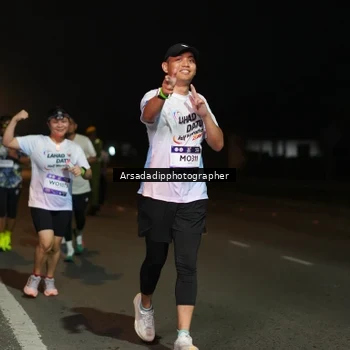 Runner Photo 7674012