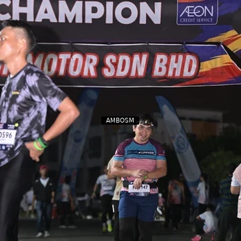 Runner Photo 7674018