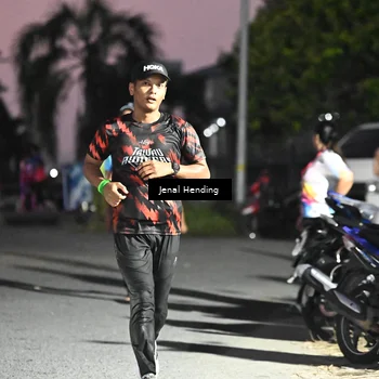 Runner Photo 7674025