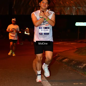 Runner Photo 7674031