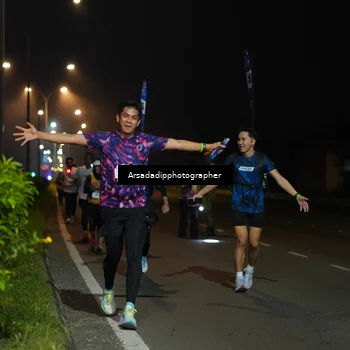 Runner Photo 7674034