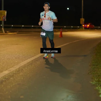 Runner Photo 7674041
