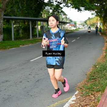 Runner Photo 7674048
