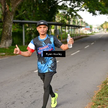 Runner Photo 7674049