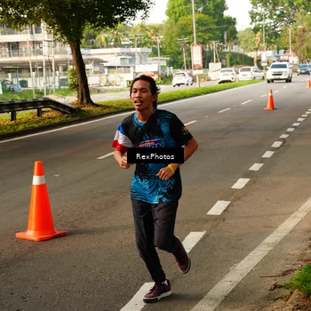 Runner Photo 7674051
