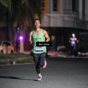 Runner Photo 7674055
