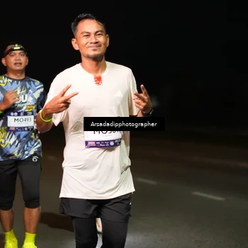 Runner Photo 7674066