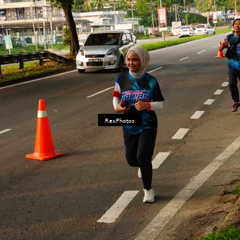 Runner Photo 7674076