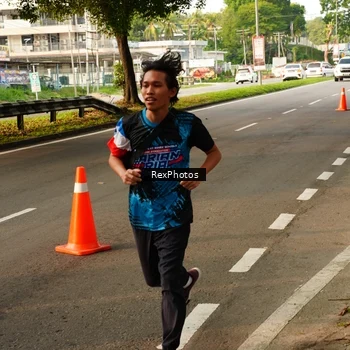 Runner Photo 7674082