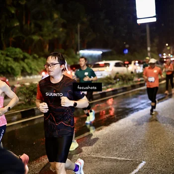 Runner Photo 7674086