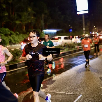Runner Photo 7674087