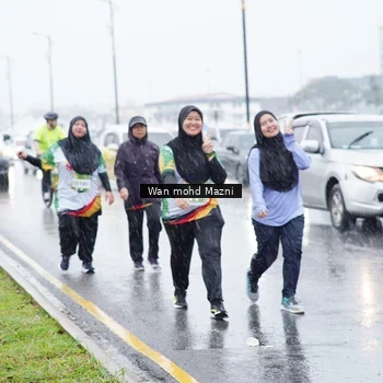 Runner Photo 7674089