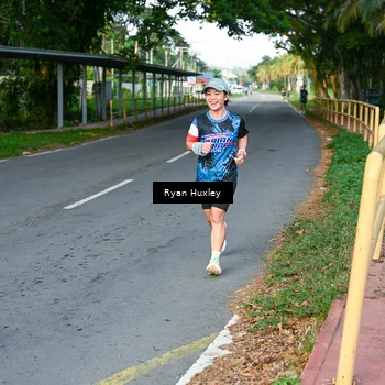 Runner Photo 7674091