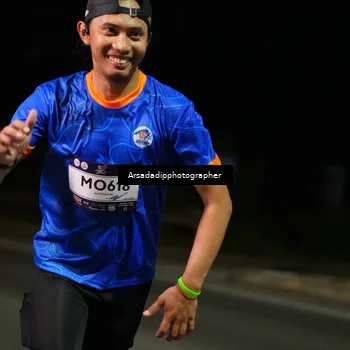 Runner Photo 7674096