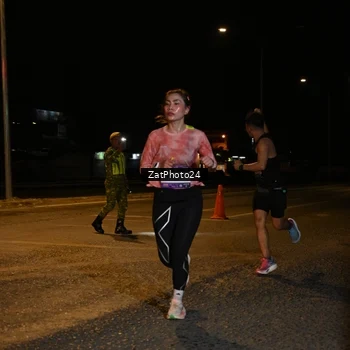 Runner Photo 7674100