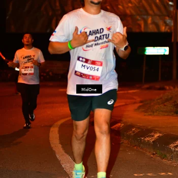 Runner Photo 7674102