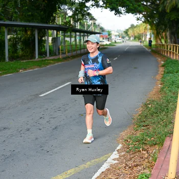 Runner Photo 7674111