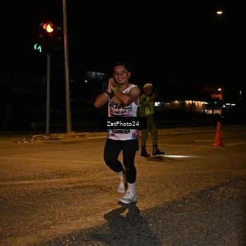Runner Photo 7674135