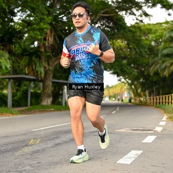 Runner Photo 7674137