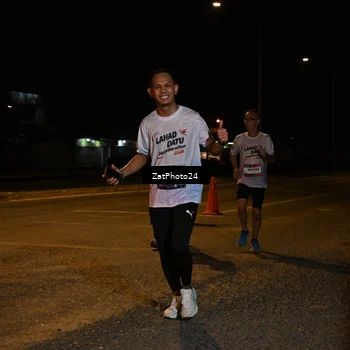 Runner Photo 7674144