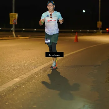 Runner Photo 7674147