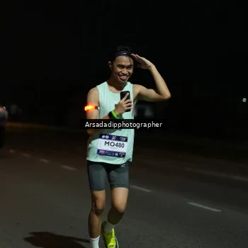 Runner Photo 7674159