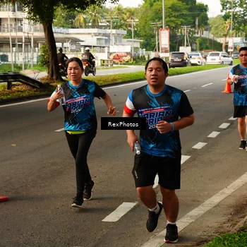 Runner Photo 7674165