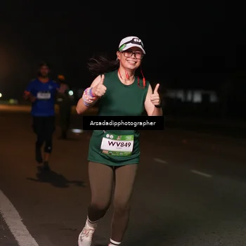 Runner Photo 7674178