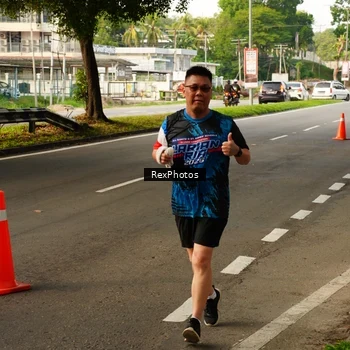 Runner Photo 7674181