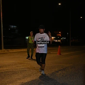 Runner Photo 7674196