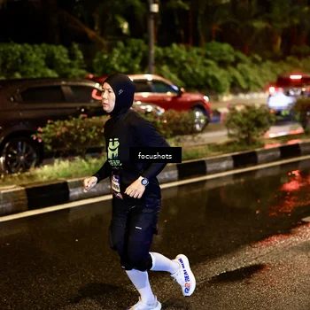 Runner Photo 7674203