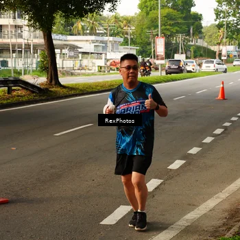 Runner Photo 7674212
