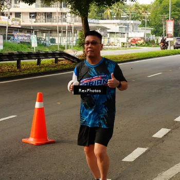 Runner Photo 7674215