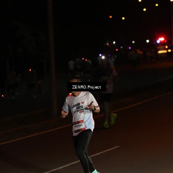 Runner Photo 7674230