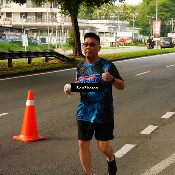 Runner Photo 7674239