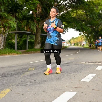 Runner Photo 7674246