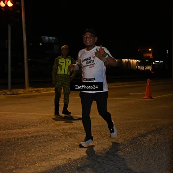 Runner Photo 7674257