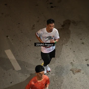 Runner Photo 7674258
