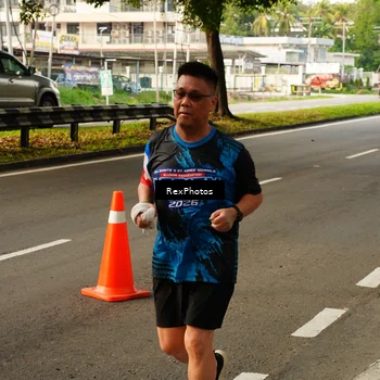 Runner Photo 7674277