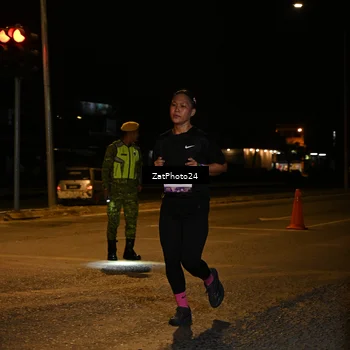 Runner Photo 7674291