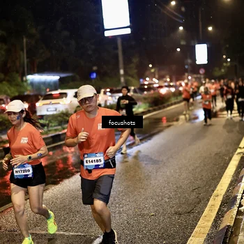 Runner Photo 7674292
