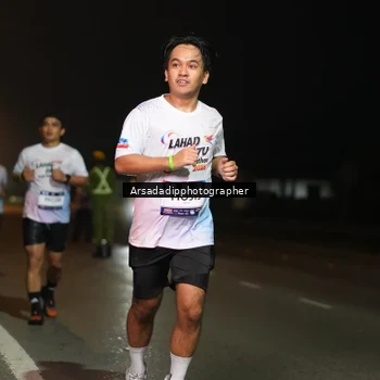 Runner Photo 7674306