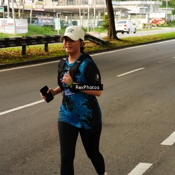 Runner Photo 7674309