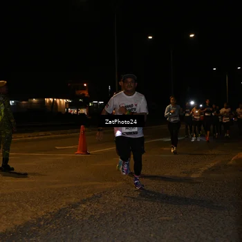 Runner Photo 7674322