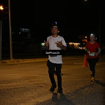 Runner Photo 7674324
