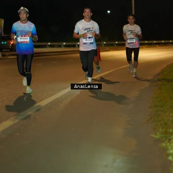 Runner Photo 7674328