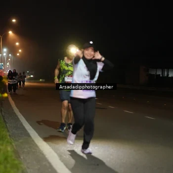 Runner Photo 7674335