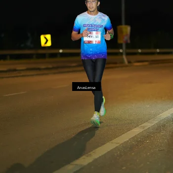 Runner Photo 7674338