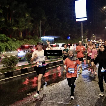 Runner Photo 7674345